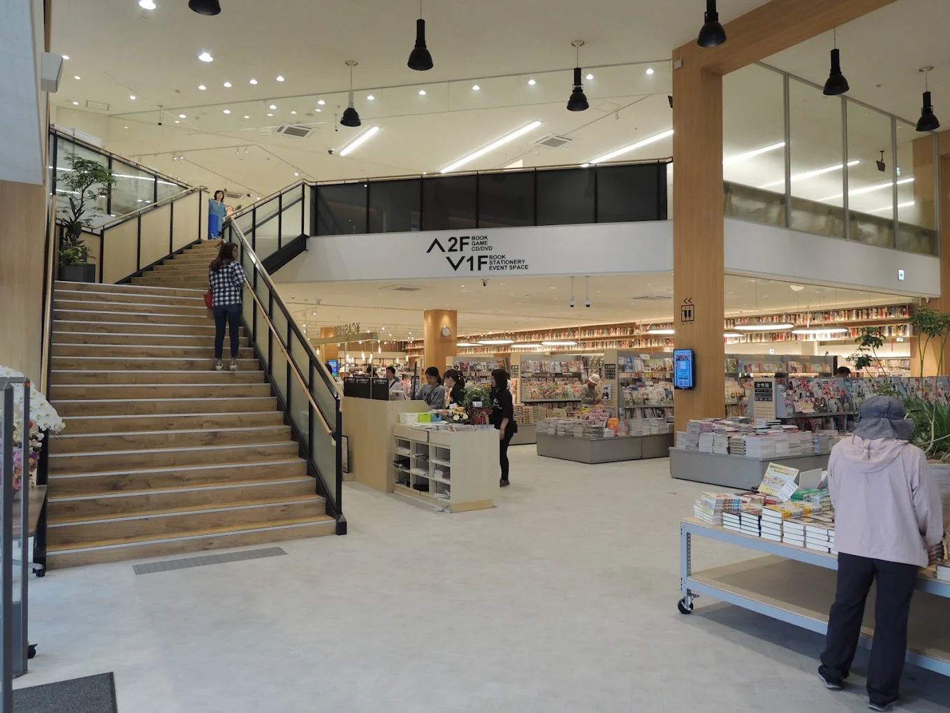 tsutaya 春日井店　レビュー　口コミ