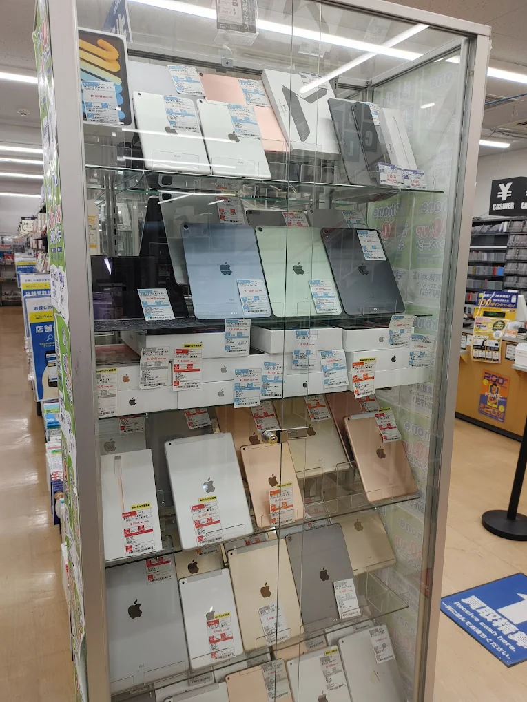 BOOKOFF PLUS 横浜伊勢佐木モール店　レビュー口コミ
